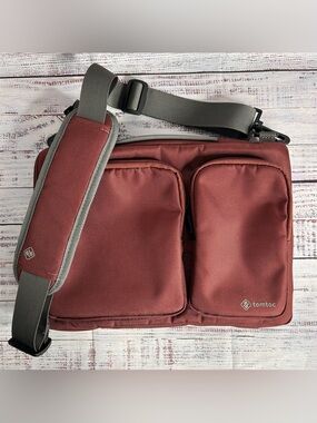 Tomtoc 360° Protective Laptop Shoulder Bag Maroon